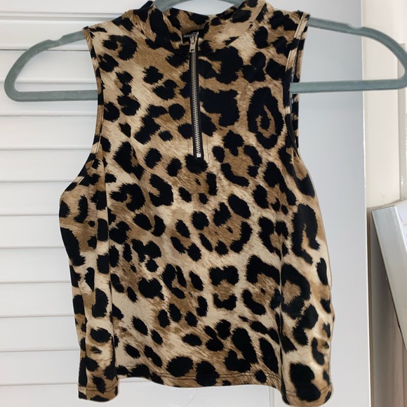 cheetah print crop top - Picture 2 of 3